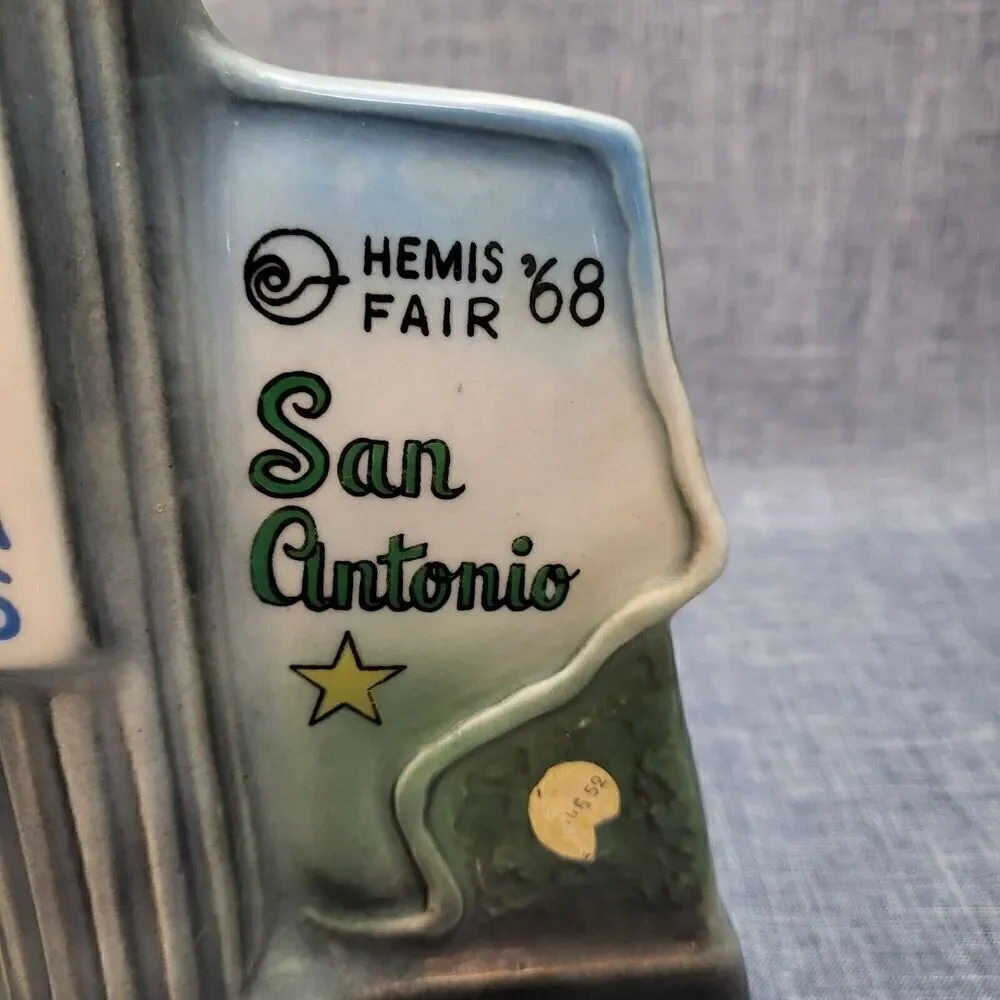 Vintage 1968 Jim Beam Bourbon Decanter San Antonio Fair Tower Of Americas Empty